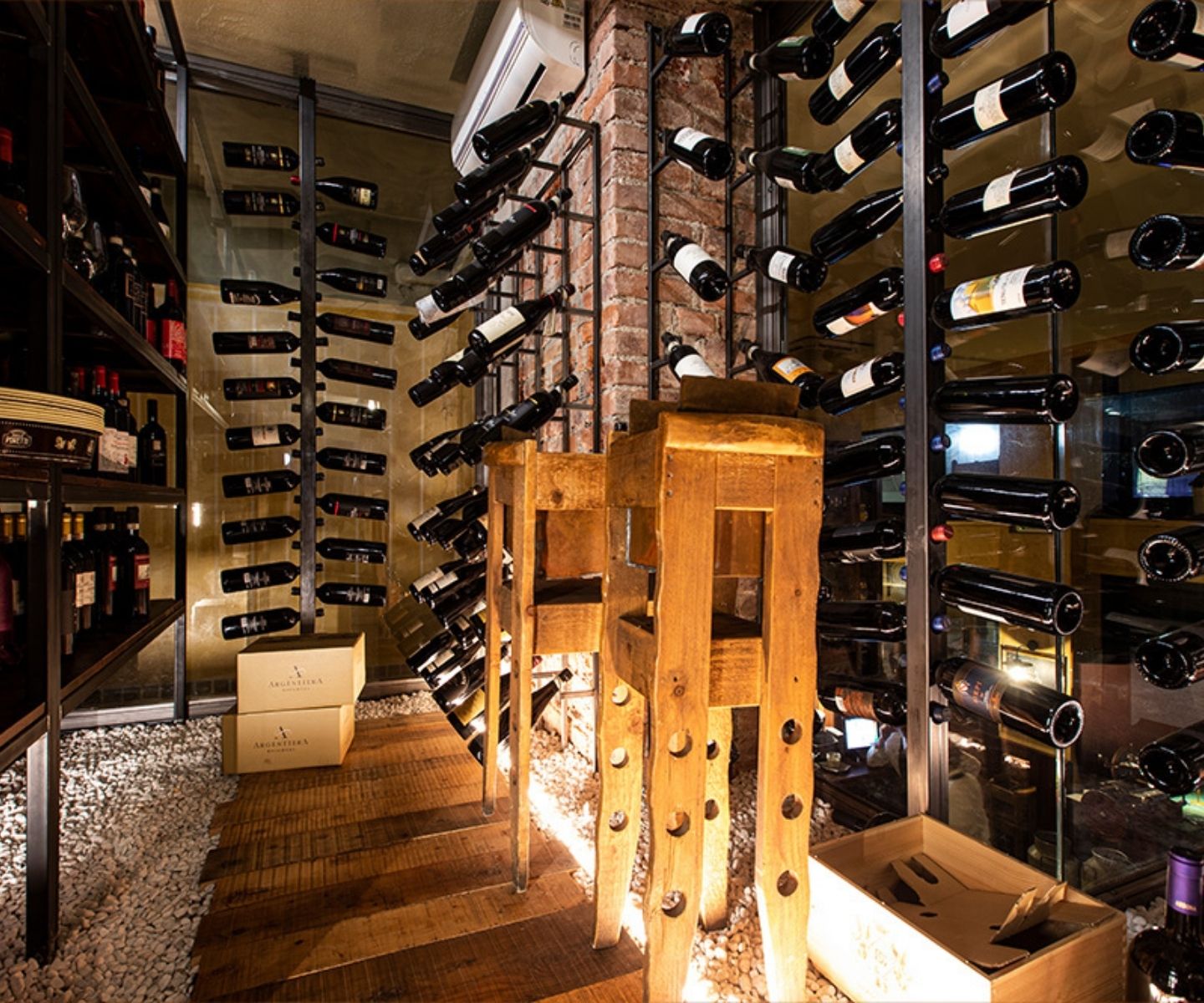 Cantina della trattoria Milanese